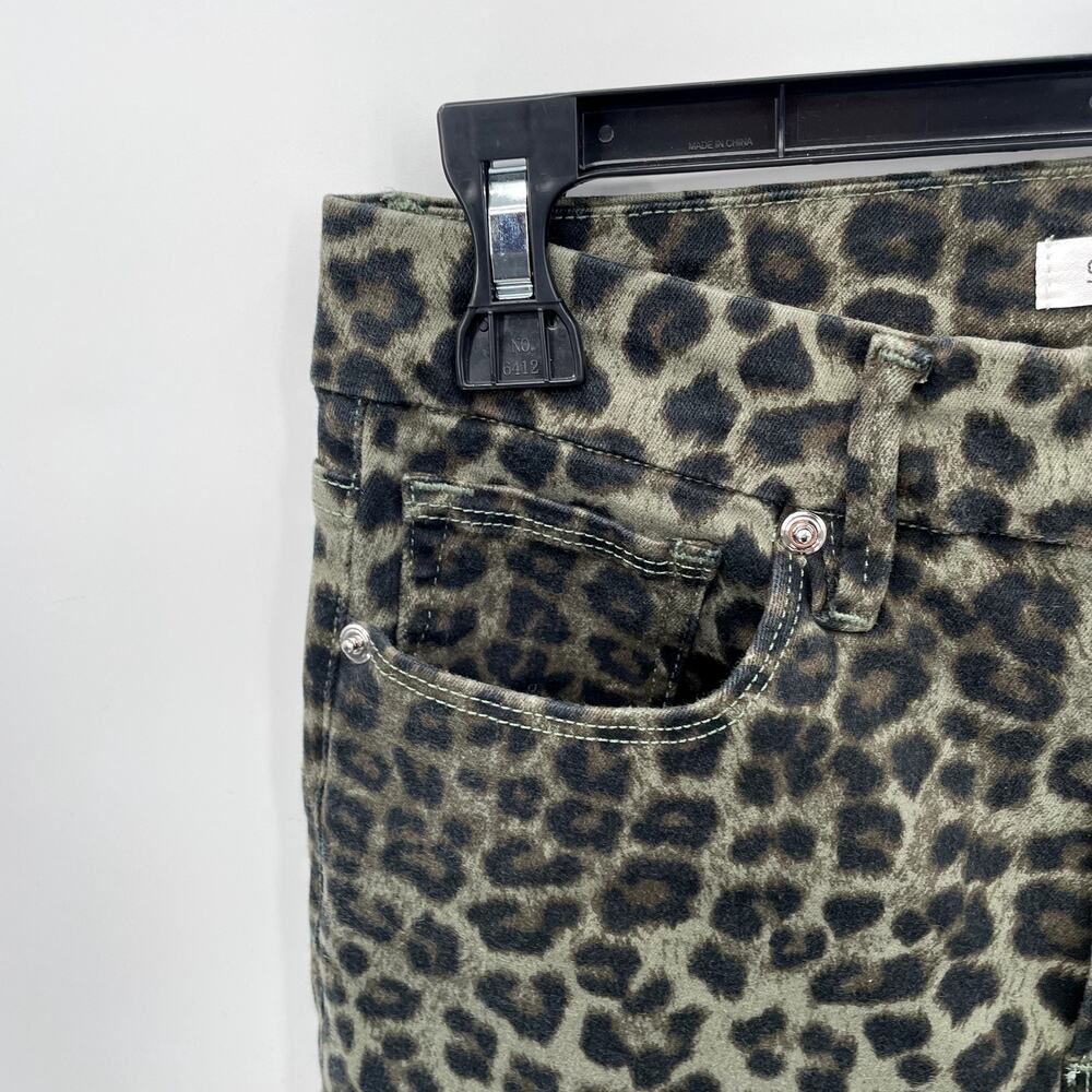 GOOD AMERICAN NWT Good Waist Crop in Sage Leopard Animal Print // 6 - Picture 7 of 11